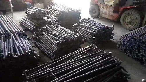 地腳螺栓規(guī)格型號(hào)是怎么打上去的？